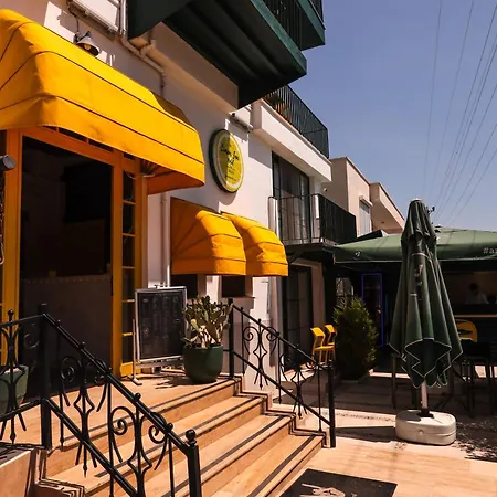 Bed & Breakfast Limon Hotel, *