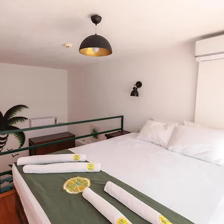 Bed & Breakfast Limon Hotel,