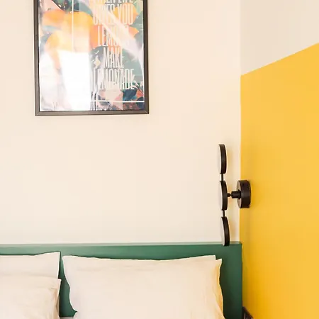 Limon Hotel,